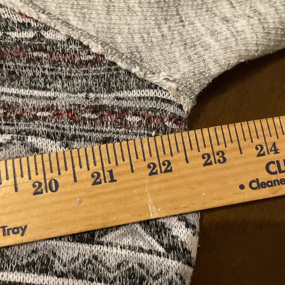 Ladies Size XXL Maurice’s Crewneck - Picture 15 of 16